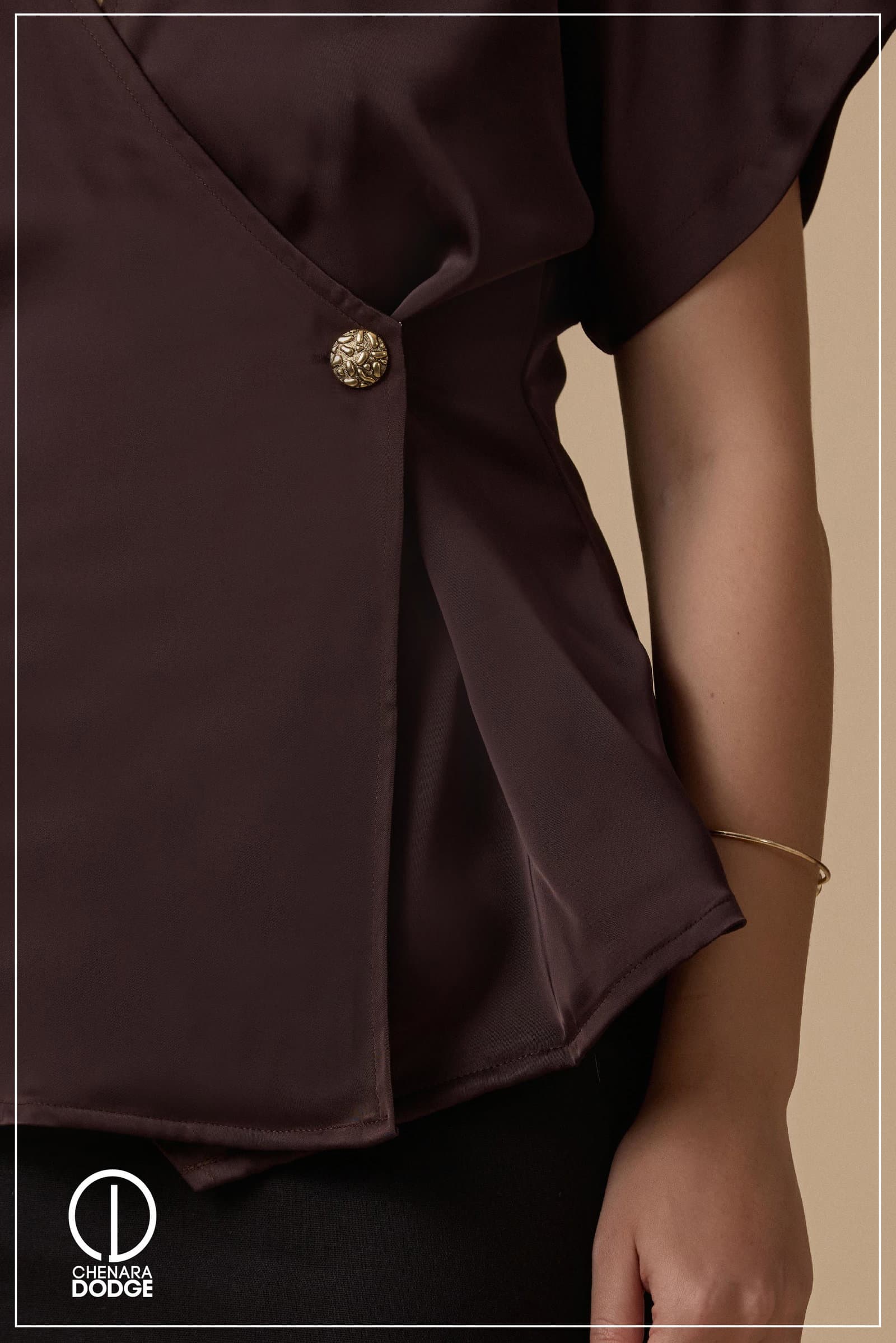 LOVI V-NECK TOP